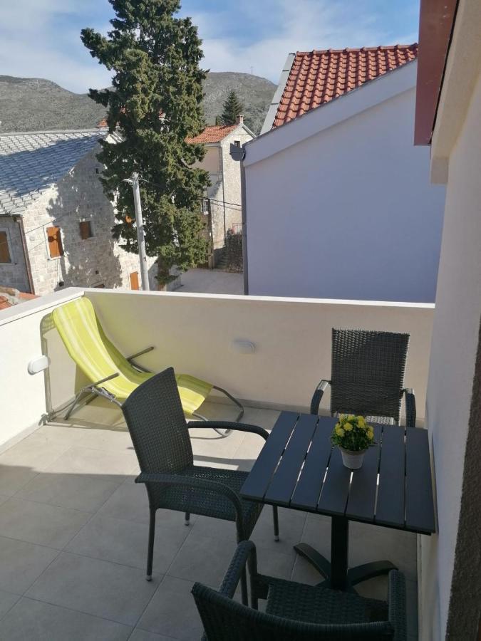 Vila Mira Trebinje Exterior foto