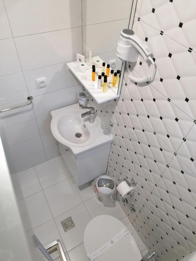 Vila Mira Trebinje Exterior foto